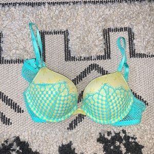 Victoria’s Secret push up bra